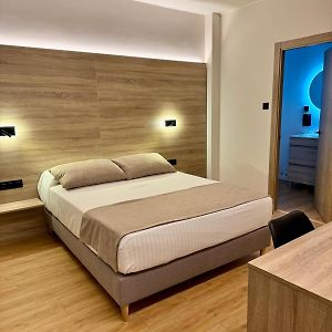 Habitación Estándar con Cama Queen